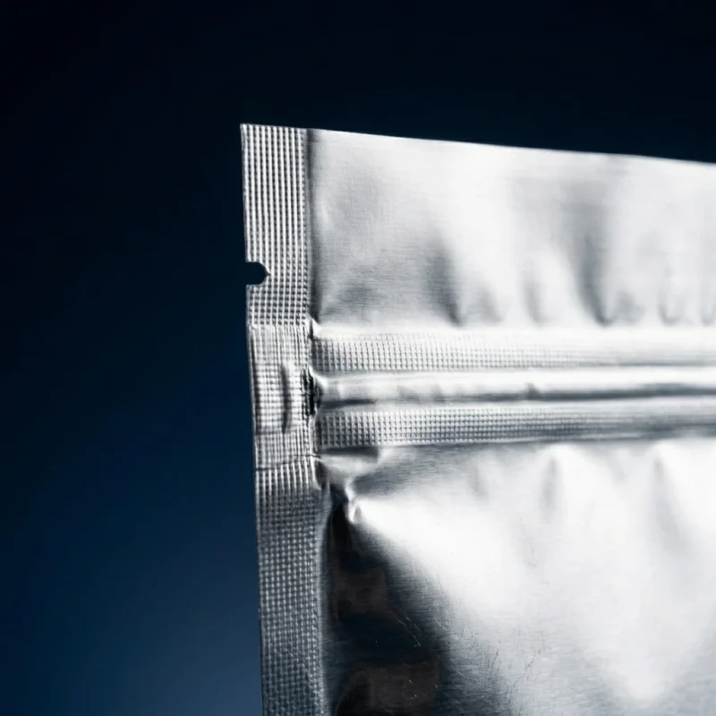 Custom Vacuum Stand Up Pouch applied on luxury gift packaging demonstrating 3D laser reflection